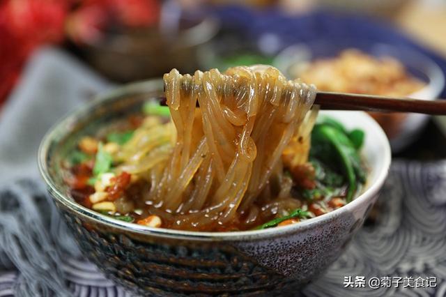 擺地攤賣什么？這12種地攤美食任你挑，擺攤吧，吃貨們