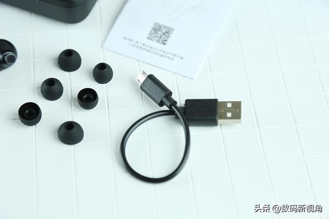 老羅帶貨系列的QCY T5S無線藍牙耳機，不賺錢，只為交個朋友