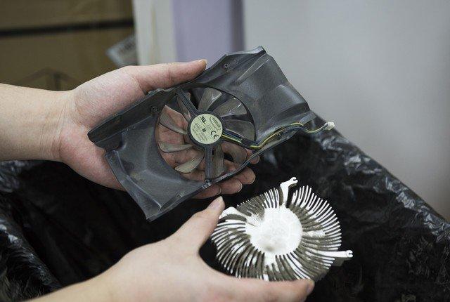 電腦清灰教程：電腦主機怎么清理灰塵？臺式電腦主機清理灰塵教學