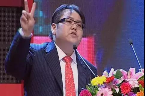22歲接班，10余年輸光家業，他可能是中國最慘的富二代