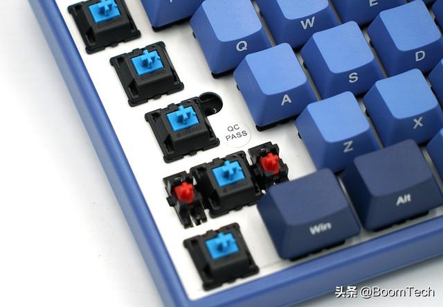 桌面上的海岸線 AKKO 3084SP海洋之星機械鍵盤開箱體驗