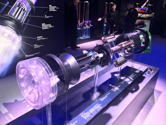 這才是高端吸塵器應有的吸力!戴森Cyclone V10 無繩吸塵器發布
