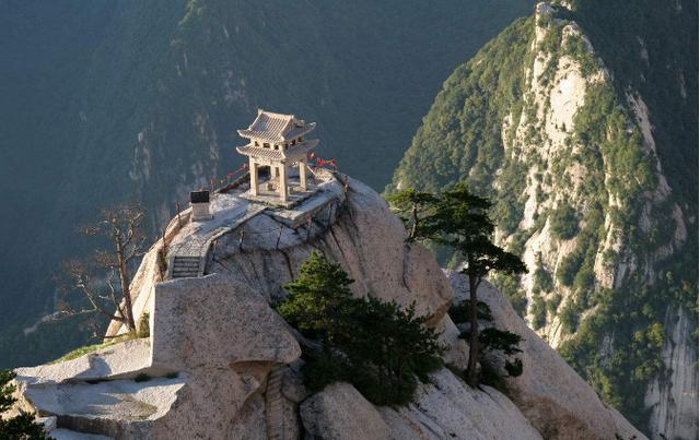 文化之五岳：東岳泰山，西岳華山，中岳嵩山，北岳恒山，南岳衡山