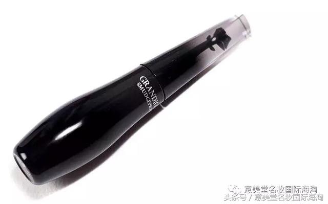 蘭蔻天鵝頸睫毛膏，美出天際！