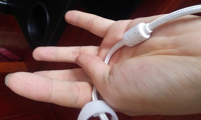 IT學生的勞?！狿LUM 84鍵靜電容鍵盤 開箱