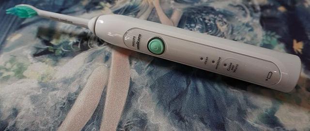 PHILIPS 飛利浦 HX6730 聲波電動牙刷 使用3月后的感受
