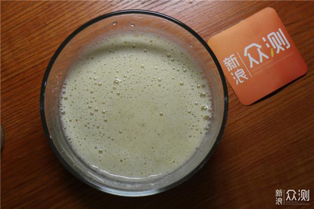 摩飛便攜榨汁杯，把美味揣進口袋