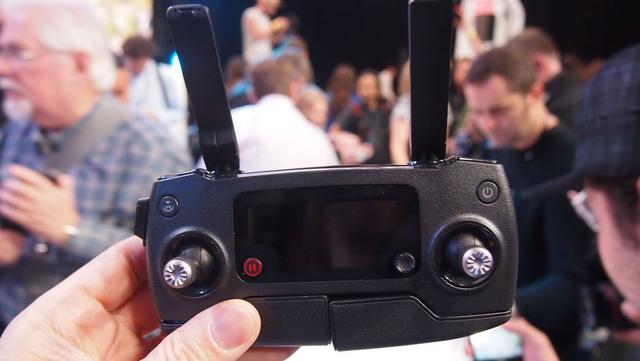 大疆無人機“御”Mavic Pro現場上手體驗:貴的有道理