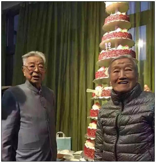 人間再無褚時健！誰成就了他，誰毀了他？