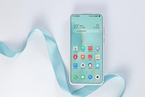 魅族17 Pro 月白天青今日開售 限量贈無線超充板