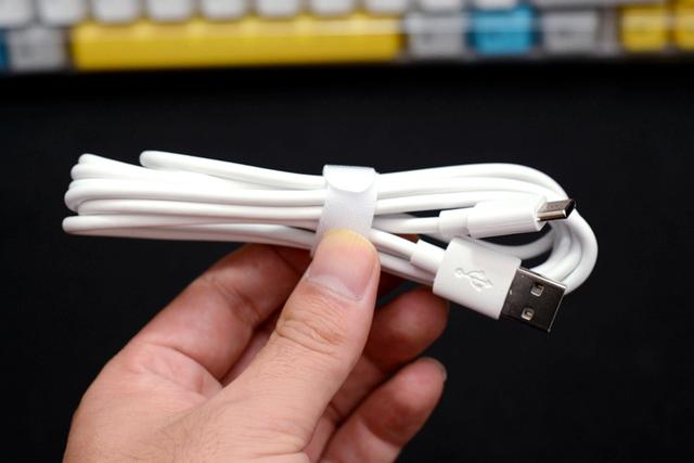新手感、新鍵帽，GANSS ALT71D藍牙機械鍵盤開箱體驗