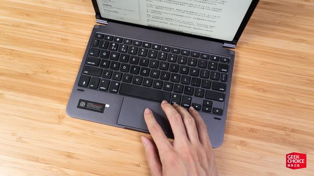 比蘋果官方便宜一千塊，這款帶觸控板的 iPad Pro 鍵盤體驗如何？