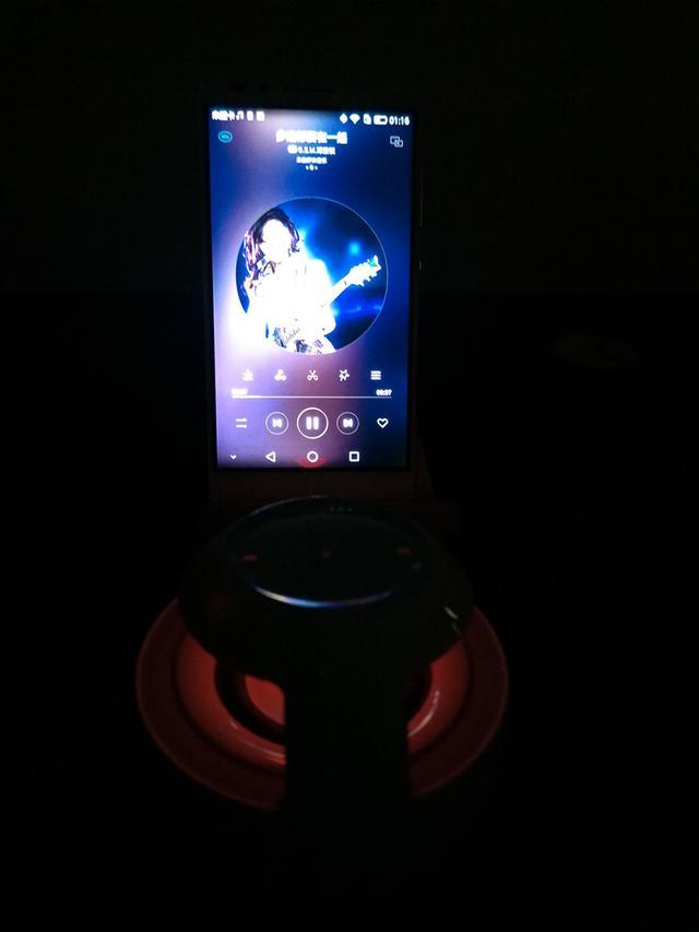 靜謐夜晚天鵝舞起，華為小天鵝無線免提藍牙音箱體驗
