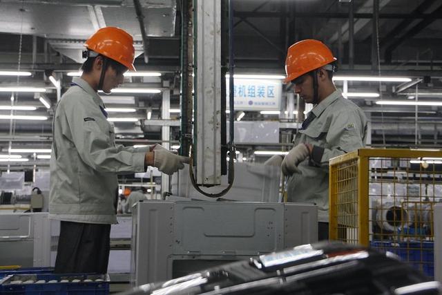 中國工人待遇為何比不上歐美？這3個問題不改變，以后更比不上
