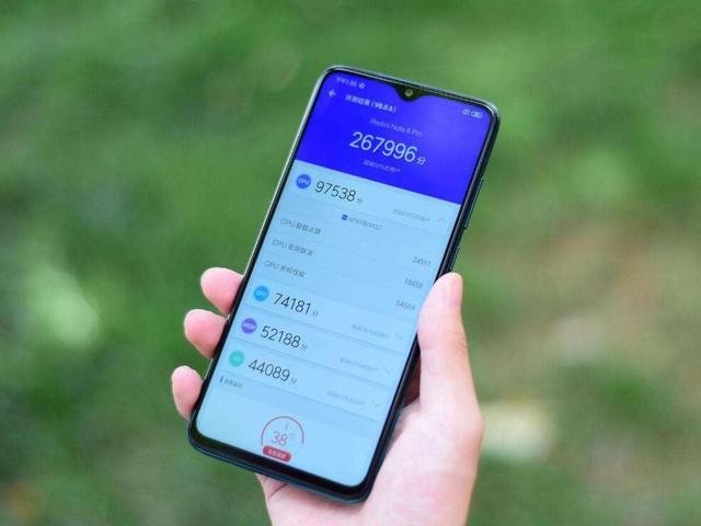 3款最強拍照千元機，均搭載6400萬攝像頭，價格一款比一款便宜