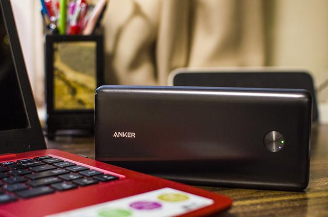 快速大容量充電堡壘:ANKER 安克26K移動電源