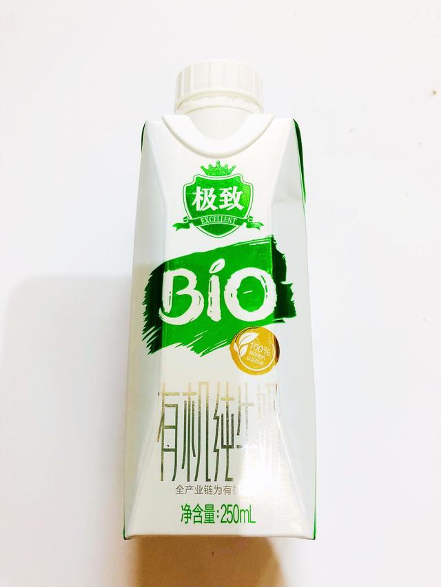 經常喝這幾款牛奶，口感不錯，超市國產進口奶品牌這么多怎么選？