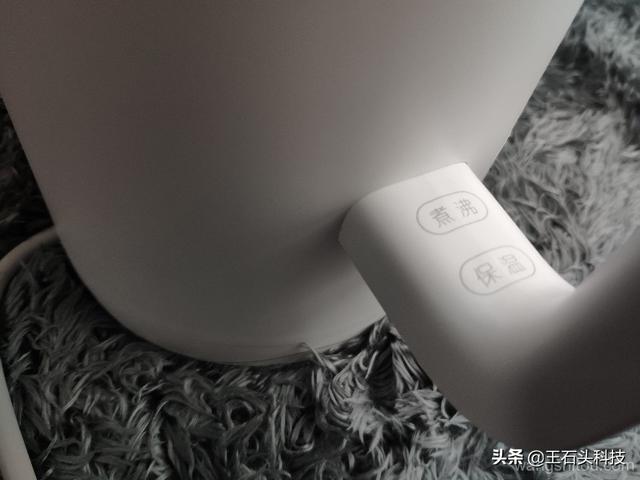 米家恒溫熱水壺體驗：過硬的材質，為它配上了APP控制！
