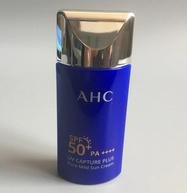 2020年新款韓國AHC小藍瓶防曬霜，防紫外線清爽不油膩！