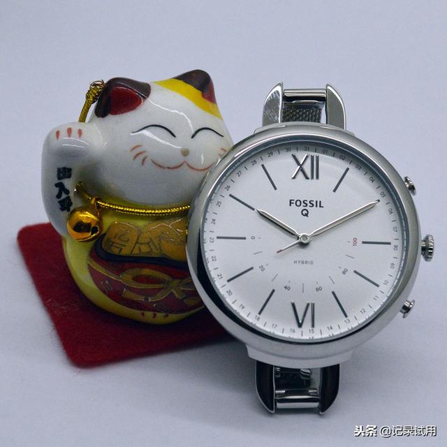 女士手表哪個牌子好，女生手表哪個品牌好之化石手表體驗