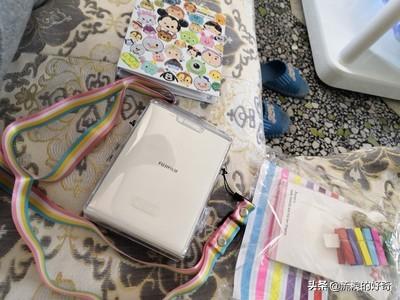 測評699的富士手機照片打印機，就是富人的玩具，窮人用不起
