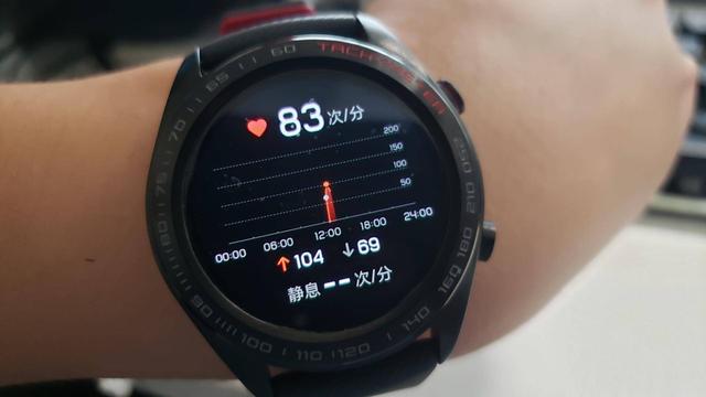 HONOR Watch Magic熔巖黑測評：夠漂亮夠輕薄，還有超強的續航