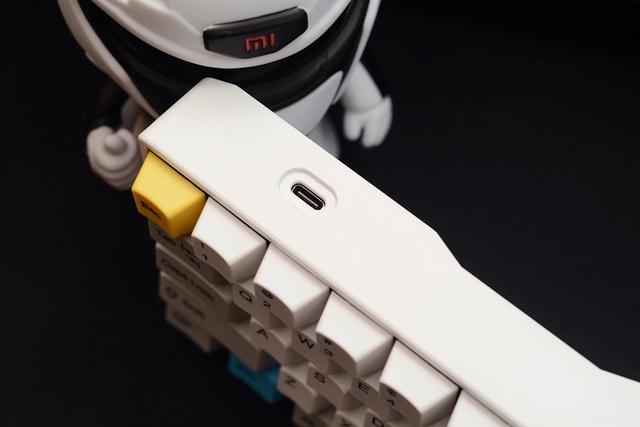 新手感、新鍵帽，GANSS ALT71D藍牙機械鍵盤開箱體驗