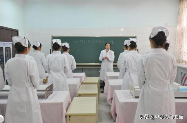 初中畢業不讀書，學這6個“技能”找工作也容易，收入也不低