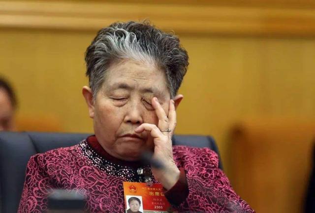 “老干媽們”遭遇中年危機，繼承者卻難乘風破浪