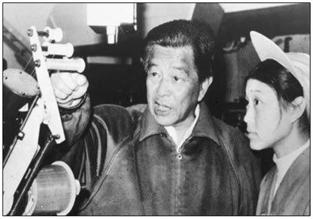 人間再無褚時?。≌l成就了他，誰毀了他？