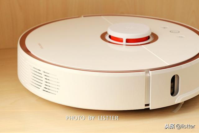 激光導航更智能，米家又出新品，石頭掃地機器人入手測評