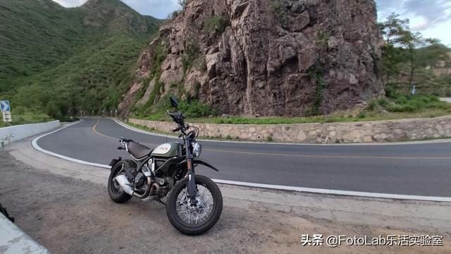 新安裝了HFK501摩托車前后記錄儀，去靈山頂試試，杜卡迪出鏡