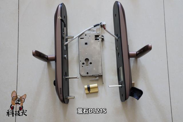 四款智能門鎖對比體驗:安全是標配 顏值+便捷打造新旗艦