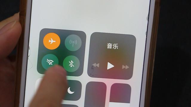 手機充電太慢？做好幾點，充電速度快幾倍，學會再也不怕手機沒電