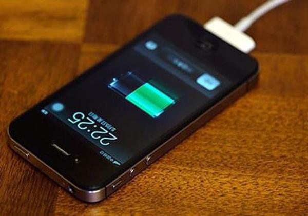 科技來電:手機剩余多少電量時充電最合適