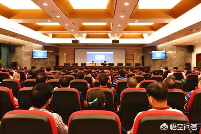 2019年做哪些行業比較靠譜，投資小賺錢快？