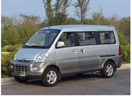 買油送車經典案例：買3萬元油送3萬元面包車，老板賺得盤滿缽滿