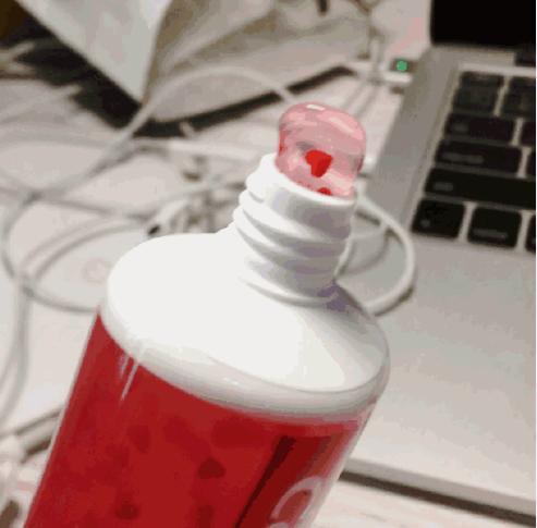 新秀恩愛神器，高露潔的愛心牙膏！現在刷牙都要這么少女心嗎？