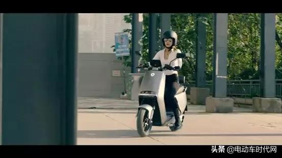 愛瑪N300、雅迪G5、臺鈴LION獅子，行業三巨頭刺刀見紅