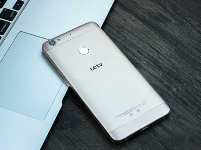 奇酷登頂？十大熱門手機排行