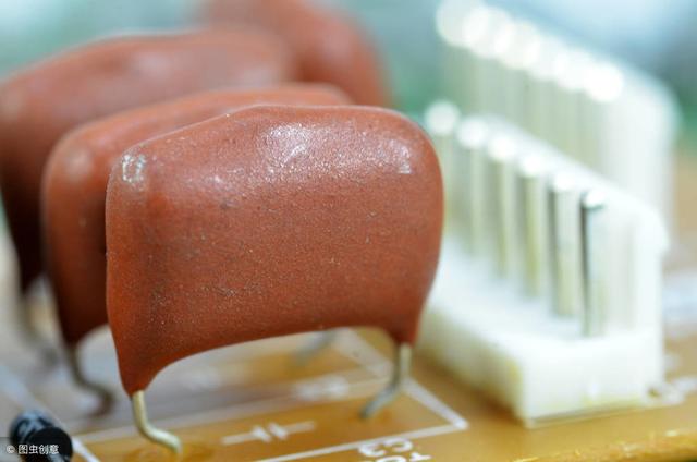 電解電容的作用和使用注意事項