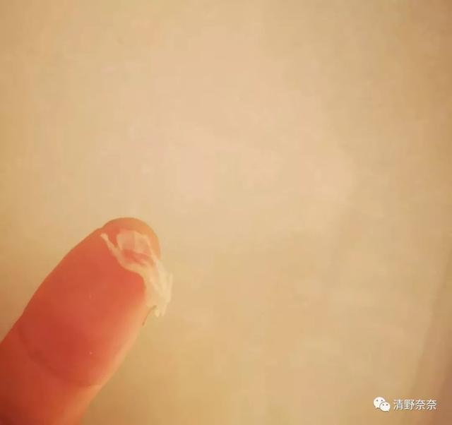 號稱快樂富婆水的海藍之謎精粹水，才不能拯救爛臉和痘痘肌呢