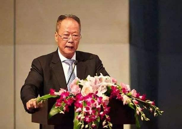 又一富豪“出走中國”？在國內撈金390億，如今卻已是加拿大國籍