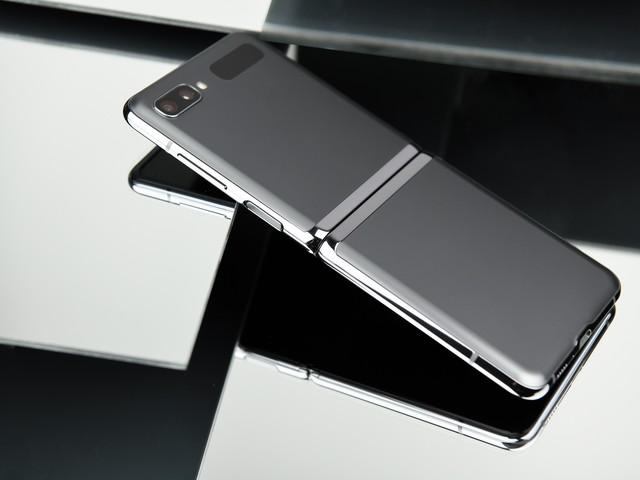三星折疊屏Z Flip 5G上手 感受富豪的滋味