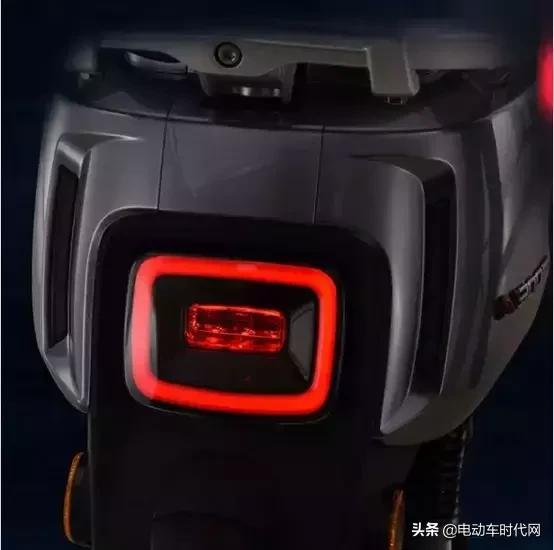 愛瑪N300、雅迪G5、臺鈴LION獅子，行業三巨頭刺刀見紅