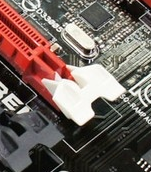 辦公室電腦裝機教程（八）安裝獨立顯卡&其他PCI-E設備安裝