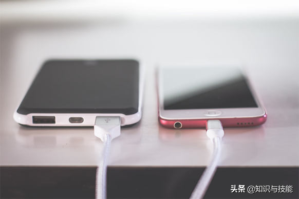 手機里的照片、音樂、視頻文件怎么保存到U盤？跟我學，3分鐘包會