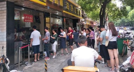 一家小小的早餐店，年賺百萬！老板的營銷套路太牛逼