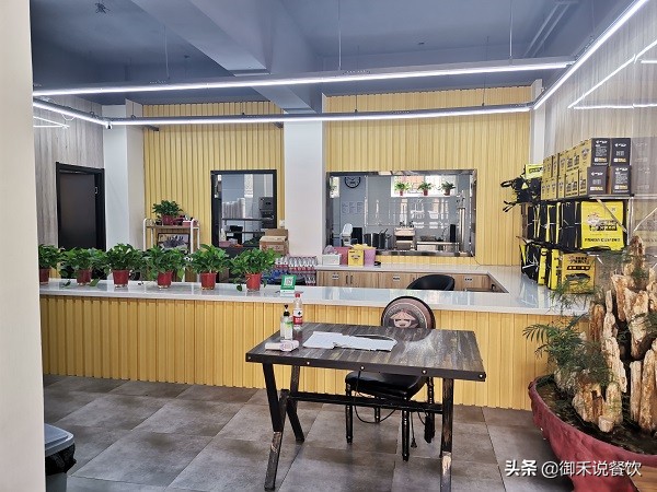 加盟餐飲品牌店有什么優勢和劣勢？