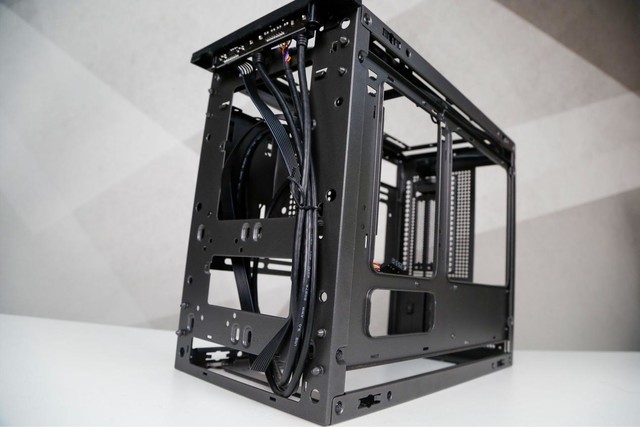 先馬趣造I’m機箱評測：M-ATX+豎裝顯卡